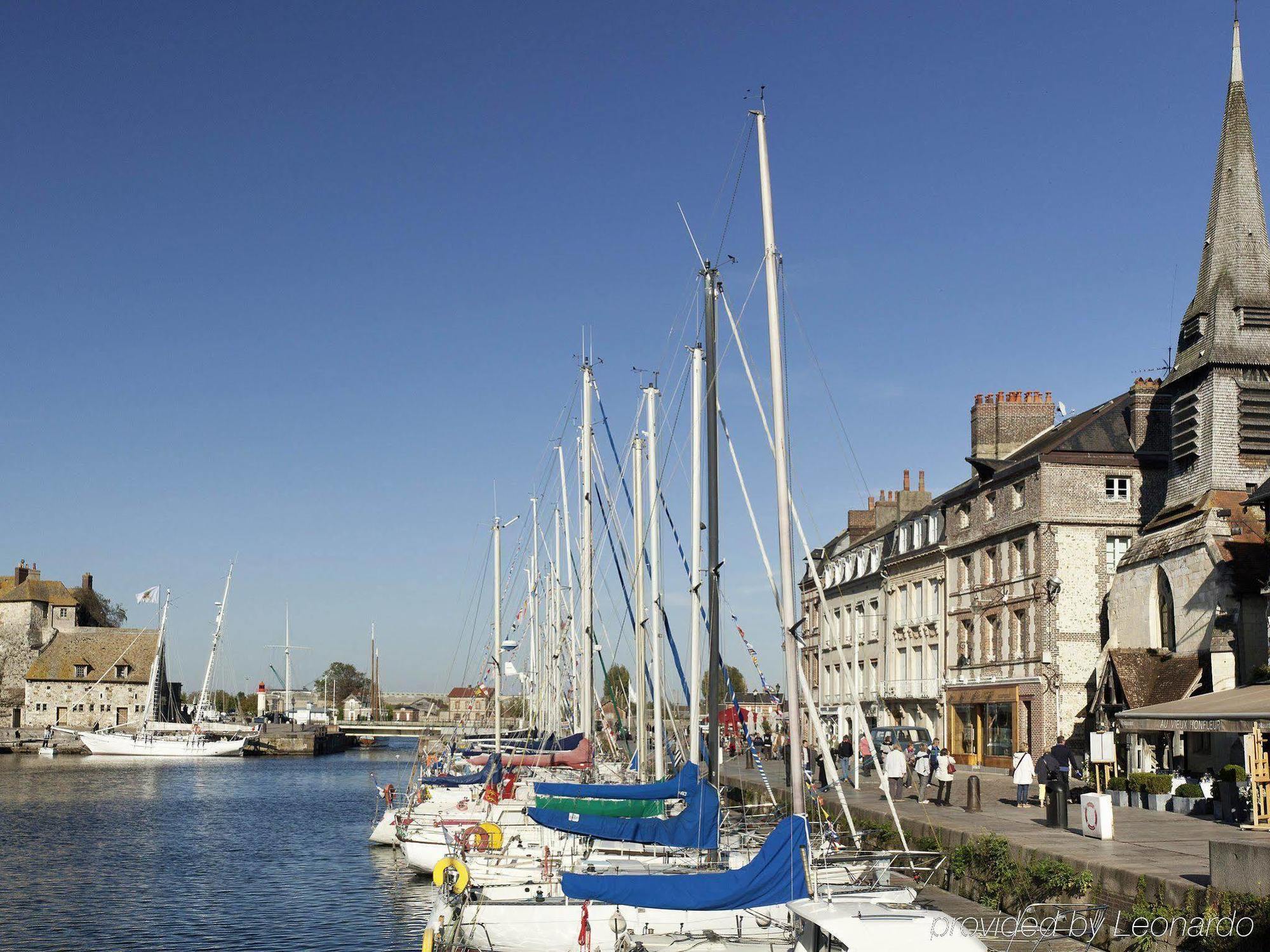 Ibis Styles Honfleur Centre Historique Hotel Exterior photo