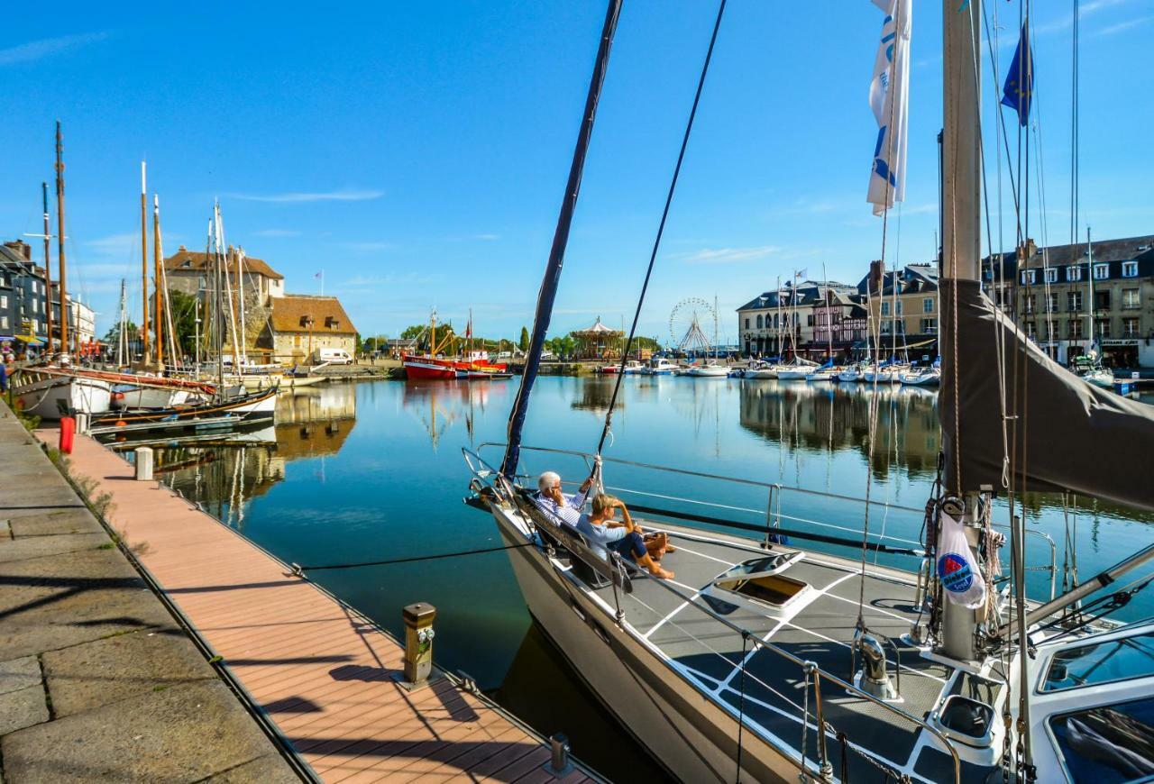 Ibis Styles Honfleur Centre Historique Hotel Exterior photo